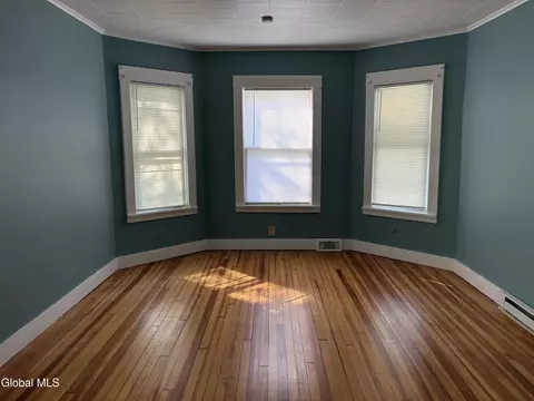 Living - 123 Lomasney Ave, Schenectady, NY 12308 photo 1 of 3