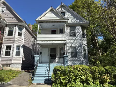 123 Lomasney Ave, Schenectady, NY 12308