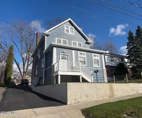 2208 12th St, Troy, NY 12180