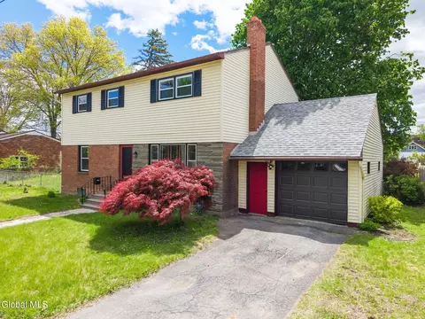 Exterior - 35 Albion St, Schenectady, NY 12302 photo 2 of 6