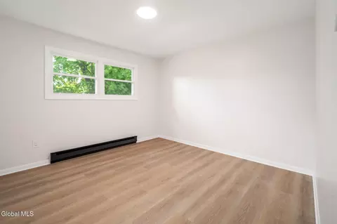 Bedroom - 35 Albion St, Schenectady, NY 12302 photo 9 of 11