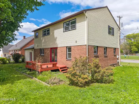 Exterior - 35 Albion St, Schenectady, NY 12302 photo 4 of 6