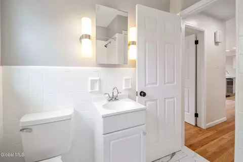 Bath - 35 Albion St, Schenectady, NY 12302 photo 5 of 5