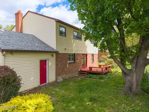 Exterior - 35 Albion St, Schenectady, NY 12302 photo 6 of 6