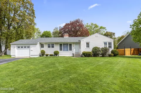 13 Pershing Rd, Queensbury, NY 12804