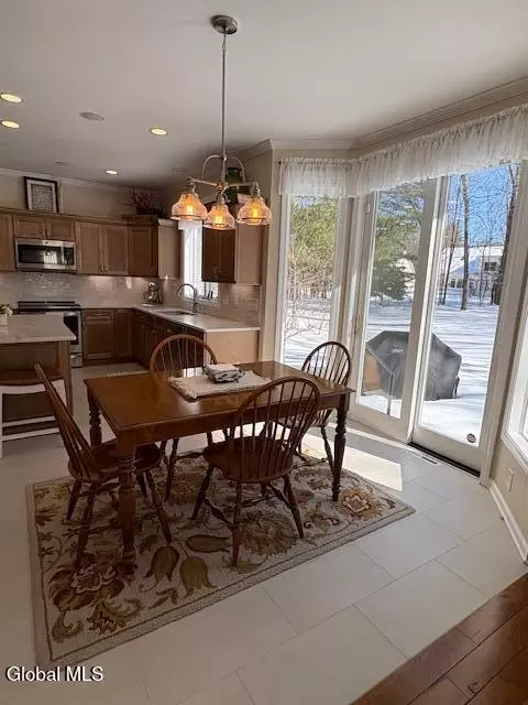 65 Hearthstone Dr, Gansevoort, NY 12831 photo 8