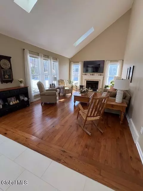 65 Hearthstone Dr, Gansevoort, NY 12831 photo 10