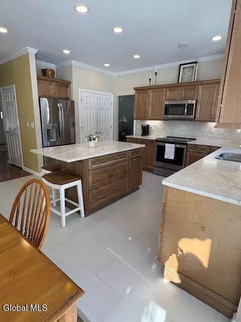 65 Hearthstone Dr, Gansevoort, NY 12831 photo 7