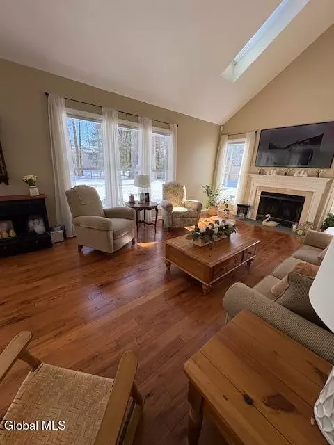 65 Hearthstone Dr, Gansevoort, NY 12831 photo 12