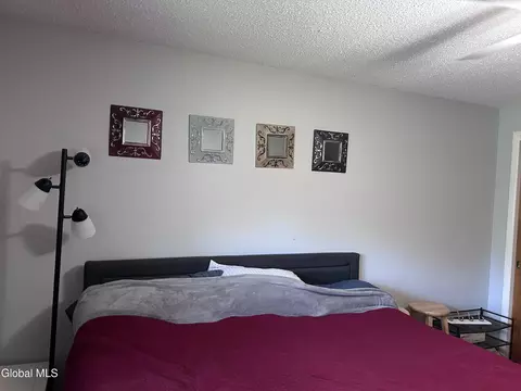 Bedroom - 2321 Central Pkwy, Schenectady, NY 12309 photo 6 of 10