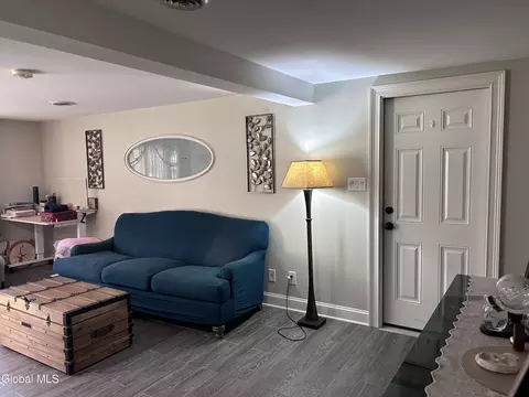 Entry Way - 2321 Central Pkwy, Schenectady, NY 12309 photo 1 of 6