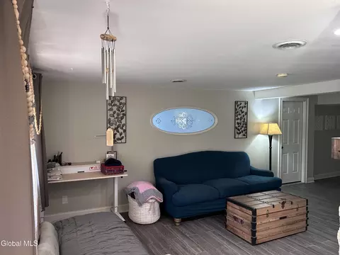 Living - 2321 Central Pkwy, Schenectady, NY 12309 photo 1 of 7
