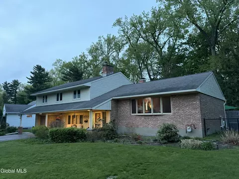Exterior - 2321 Central Pkwy, Schenectady, NY 12309 photo 3 of 10