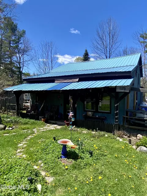 126 Balsam Ave, Caroga Lake, NY 12032