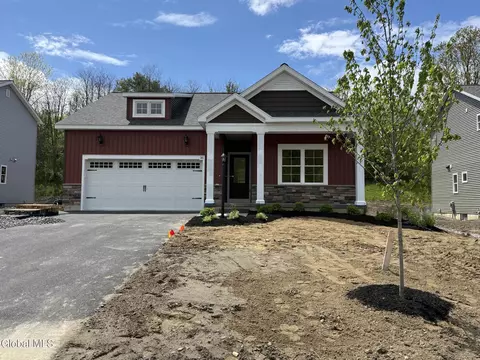 16 Quail Run, Voorheesville, NY 12186