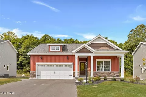16 Quail Run, Voorheesville, NY 12186