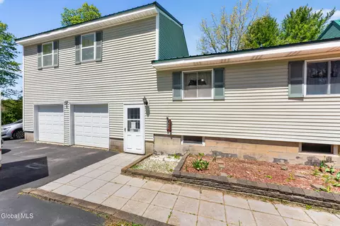 870 Muselbeck Rd, Pattersonville, NY 12137