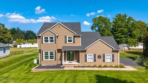 116 Charlton Rd, Ballston Lake, NY 12019