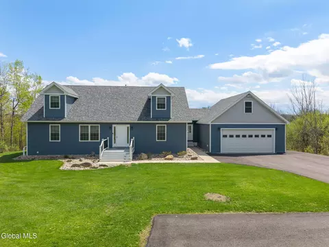 374 Wendy Ln, Delanson, NY 12053