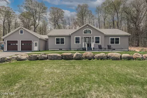 323 N Shore Rd Peck Rd, Gloversville, NY 12078