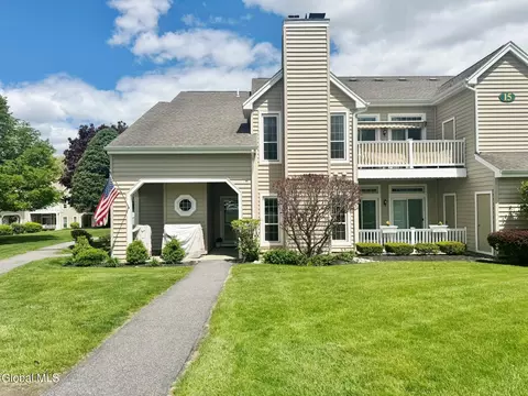 1511 Hampton Place Blvd, Troy, NY 12180