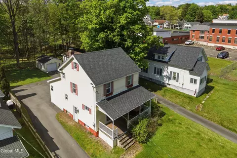 165 S Lake Ave, Troy, NY 12180