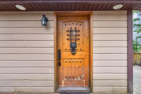 Entry Way - 11 Lakeview Ter, Hadley, NY 12835 photo 1 of 7