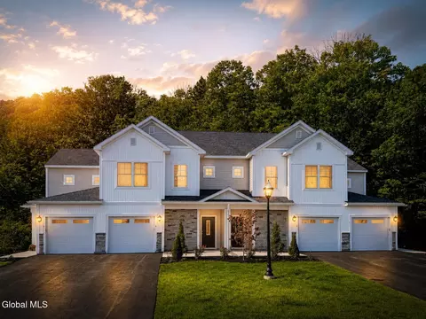 38 Reeds Holw, Saratoga Springs, NY 12866