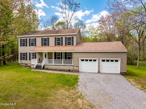 149 White Rd, Ballston Spa, NY 12020