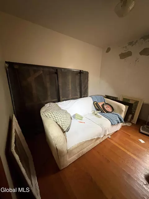 Bedroom - 1833 Avenue A, Schenectady, NY 12308 photo 3 of 4