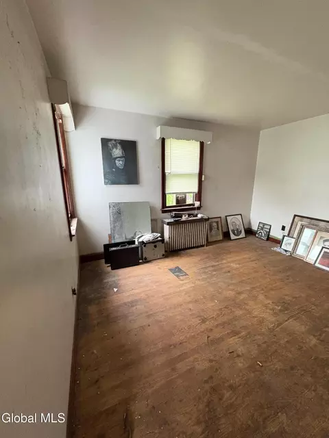 Bedroom - 1833 Avenue A, Schenectady, NY 12308 photo 1 of 4