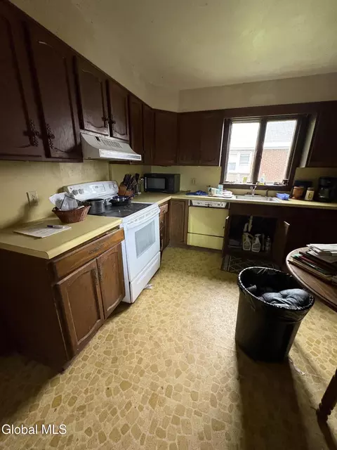Kitchen - 1833 Avenue A, Schenectady, NY 12308 photo 2 of 2