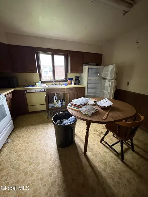Kitchen - 1833 Avenue A, Schenectady, NY 12308 photo 1 of 2