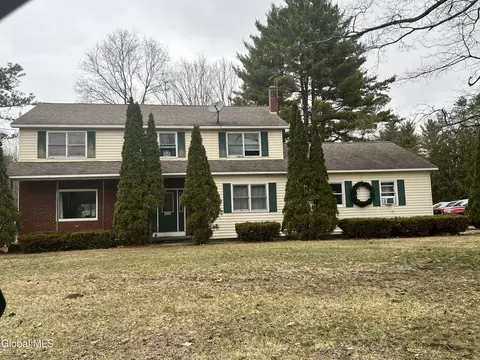 163 Aviation Rd, Queensbury, NY 12804