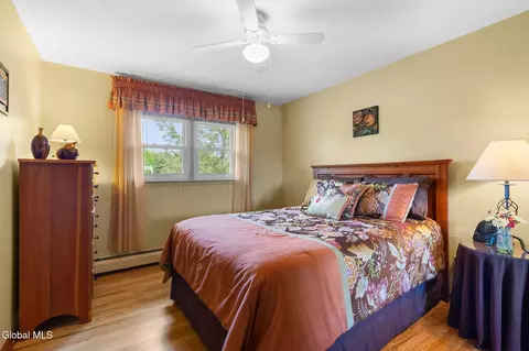 Bedroom - 4 Colomba Dr, Schenectady, NY 12306 photo 1 of 6