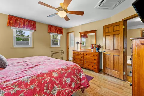 Bedroom - 4 Colomba Dr, Schenectady, NY 12306 photo 3 of 6