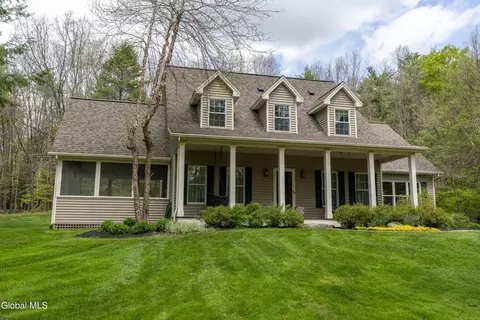 17 Copperfield Rd, Greenfield Center, NY 12833