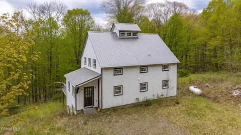 235 Colfax Rd, Cambridge, NY 12816