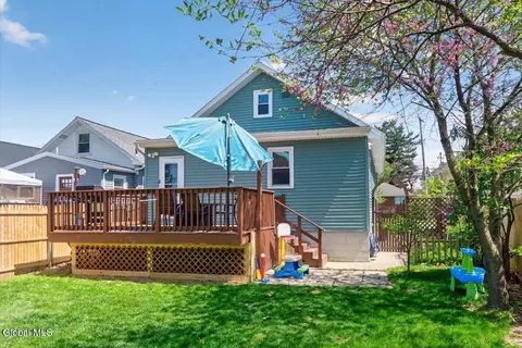 Exterior - 5 Cromer Ave, Schenectady, NY 12304 photo 11 of 13