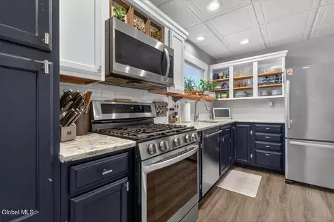 Kitchen - 5 Cromer Ave, Schenectady, NY 12304 photo 5 of 5