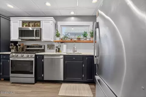 Kitchen - 5 Cromer Ave, Schenectady, NY 12304 photo 2 of 5