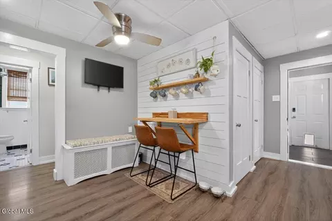 Entry Way - 5 Cromer Ave, Schenectady, NY 12304 photo 2 of 3