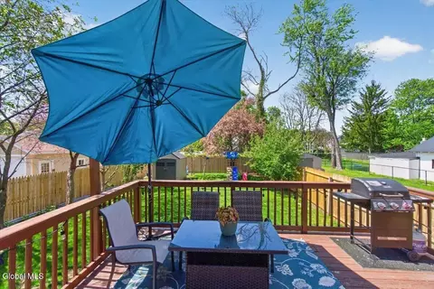 Exterior - 5 Cromer Ave, Schenectady, NY 12304 photo 7 of 13