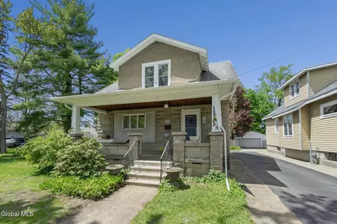 418 Arthur St, Schenectady, NY 12306