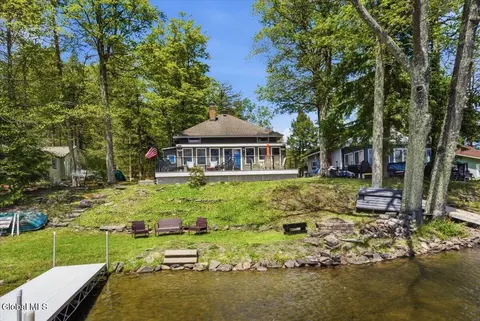 30 Circle Dr, East Berne, NY 12059