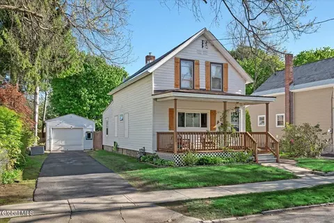 33 Fourth St, Glens Falls, NY 12801