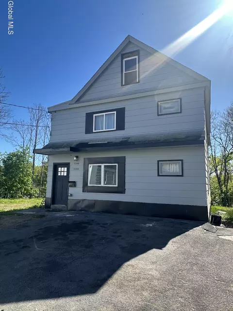 1142 Cutler St, Schenectady, NY 12303
