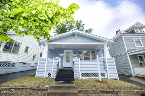 242 Linden St, Schenectady, NY 12304