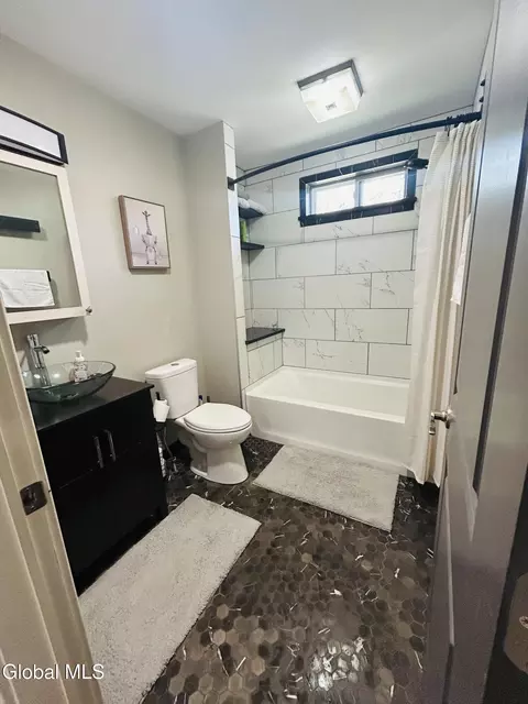 Bath - 38 Minder Rd, Corinth, NY 12822 photo 2 of 5