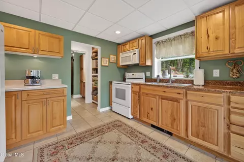 Kitchen - 164 Zellner Rd, Summit, NY 12175 photo 5 of 12